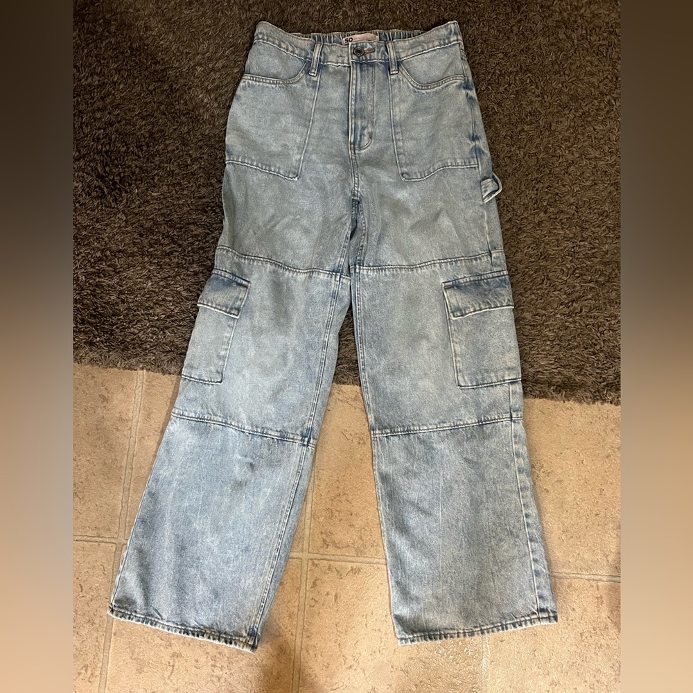 90’s wide leg cargo jeans!